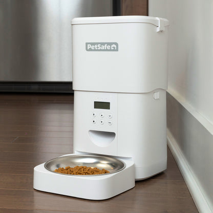 Revolutionize Mealtime with the PetSafe Flexfeed Automatic Pet Feeder Bundle - Perfect for Your Feline Friend!